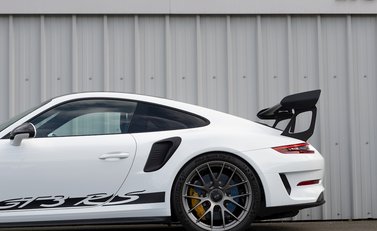 Porsche 911 (991.2) GT3 RS Weissach 35
