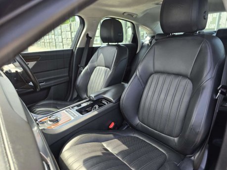 Jaguar XF 2.0d Portfolio Saloon 4dr Diesel Auto Euro 6 (s/s) (163 ps) 36