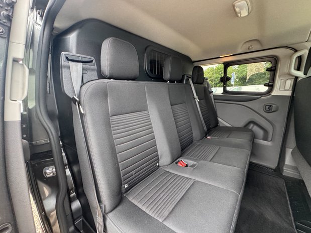 Ford Transit Custom Crew Cab AUTO SWB L1H1 Low Roof Limited 300 Air Con Alloys EURO 6 16