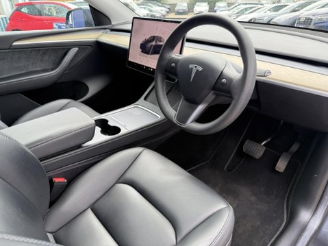 Tesla Model Y (Dual Motor) Long Range SUV 5dr Electric Auto 4WDE (384 bhp) 3