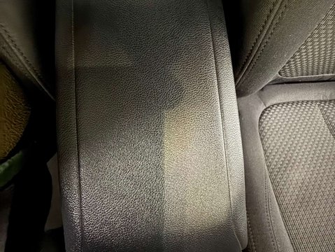 BMW 1 Series 1.5 118I SE 5dr 29