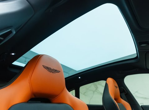 Aston Martin DBX 707 14