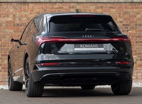 Audi E-Tron 55 Quattro Launch Edition 3