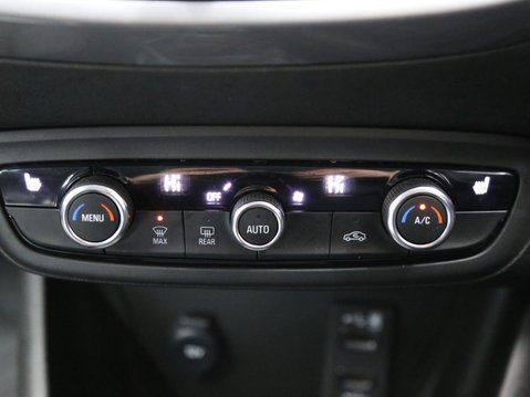 Vauxhall Crossland 1.2 Turbo Ultimate Euro 6 (s/s) 5dr 18