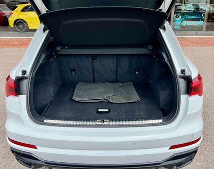 Audi Q3 1.5 Q3 S Line 35 TFSI Semi-Auto 5dr 72