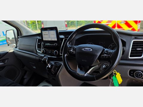 Ford Transit Custom LIMITED 00 L2 H1 LWB 2.0 TDCI 130ps EU6 7