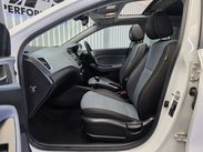 Hyundai i20 1.2 Premium SE Hatchback 5dr Petrol Manual Euro 6 (84 ps) 34