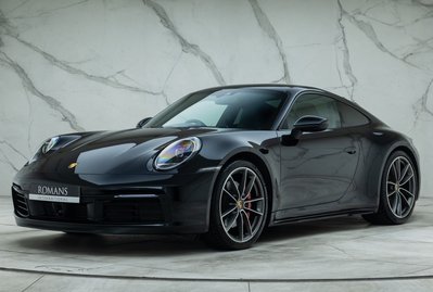 Porsche 911 Carrera 4S (992)