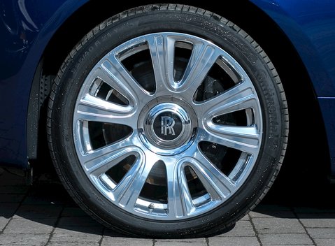 Rolls-Royce Dawn 12