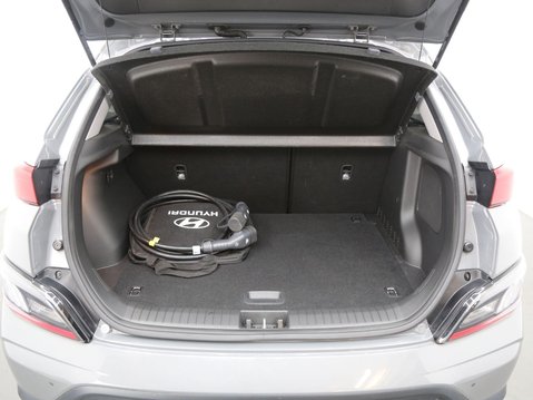 Hyundai KONA 39kWh Premium Auto 5dr (10.5kW Charger) 25