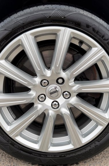 Volvo V90 D5 POWERPULSE INSCRIPTION PRO AWD -PAN ROOF - £6320 OPTIONAL EXTRAS  