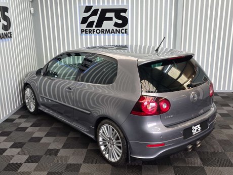 Volkswagen Golf 3.2 Golf R32 4WD 3dr 26