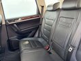 Volkswagen Touareg 3.0 Touareg V6 TSi Hybrid Auto 4WD 5dr 60