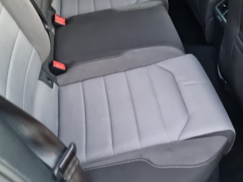 Volkswagen Golf R LINE EDITION TDI BLUEMOTION TECHNOLOGY 29