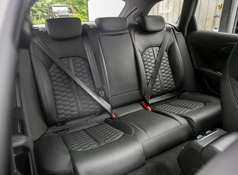 Audi RS6 Avant Performance 13