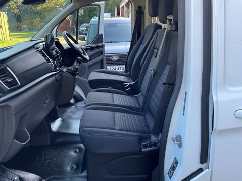 Ford Transit Custom 280 LIMITED P/V ECOBLUE 11
