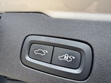 Volvo V60 2.0 B4 MHEV R-Design Auto Euro 6 (s/s) 5dr 40
