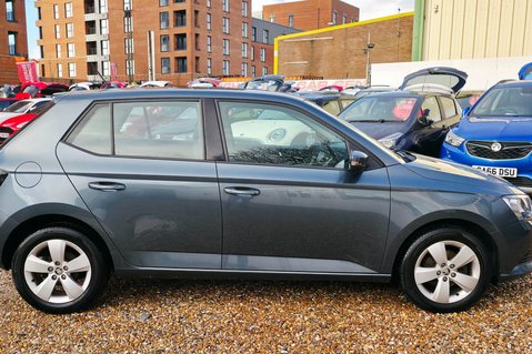 Skoda Fabia 1.2 SE TSI LOOK! £20.00 R/TAX .. 6 MAIN DEALER SERVICES! 1 OWNER..P/SENSORS 2