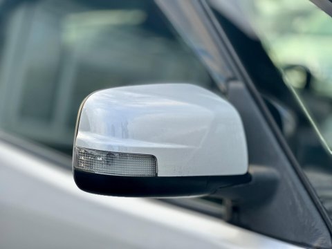 Nissan Serena 2.0 Petrol Hybrid 8 Seater 52