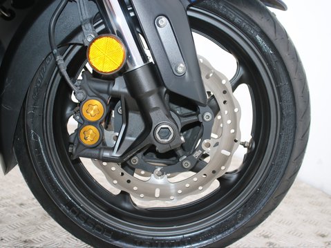 Yamaha Tmax XP 530 D-A TMAX DX 25