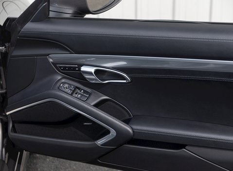 Porsche 718 Boxster S 21