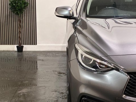 Infiniti Q30 1.5d SE Euro 6 (s/s) 5dr 52