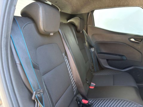 Renault Clio 1.6 Clio Espirit Alpine E-Tech HEV Auto 5dr 24