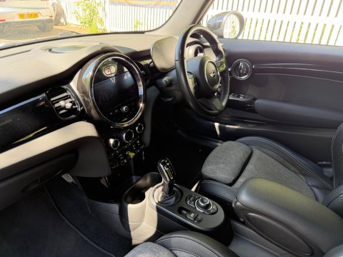 Mini Hatch COOPER S LEVEL 2 20