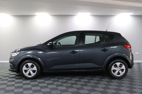 Dacia Sandero ESSENTIAL SCE 18