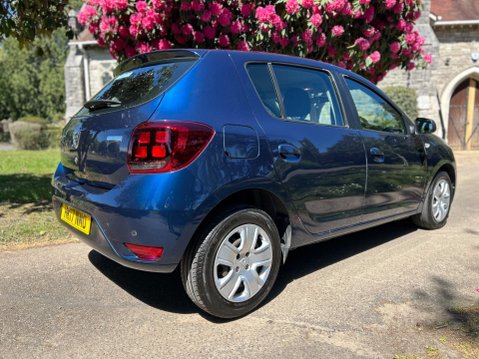 Dacia Sandero LAUREATE DCI 15