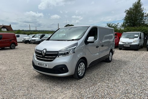 Renault Trafic SWB L1H1 Low Roof Sportive Air Con Nav EURO 6 NO VAT