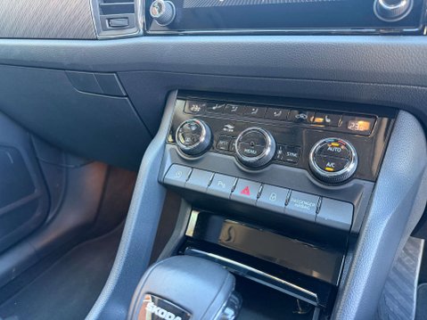 Skoda Kodiaq 2.0 Kodiaq SE L Executive TDI SCR 4x4 S-A 4WD 5dr 20