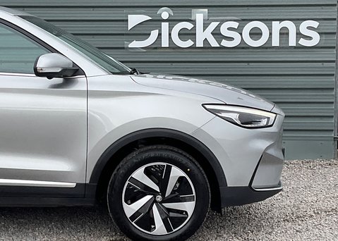 MG ZS EV 72.6 kWh SE 3