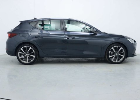 SEAT Leon 1.0 eTSI MHEV FR Sport Hatchback 5dr Petrol Hybrid DSG Euro 6 (s/s) (110 ps 13