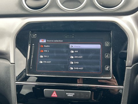 Suzuki Vitara SZ-T BOOSTERJET MHEV 23