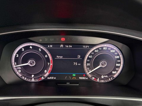 Volkswagen Tiguan 2.0 TSI SEL SUV 5dr Petrol DSG 4Motion Euro 6 (s/s) (180 ps) 26