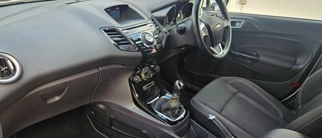 Ford Fiesta 1.0 TITANIUM LOOK! ONLY 11000 MILES! £20 ROAD TAX!  1