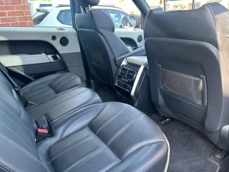 Land Rover Range Rover Sport 3.0 SD V6 HSE Dynamic Auto 4WD Euro 5 (s/s) 5dr 12