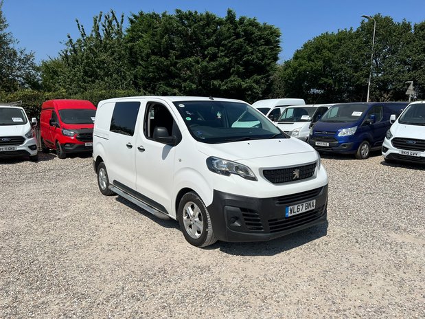 Peugeot Expert Crew Cab (SOLD) MWB L2H1 Low Roof Professional 3100 Air Con Alloys Sensors 4