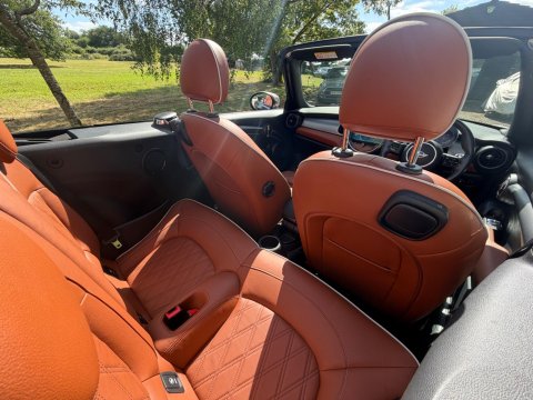 Mini Convertible COOPER EXCLUSIVE 44