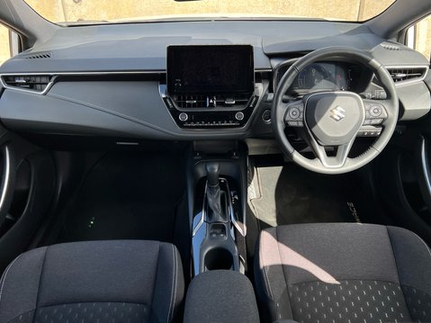 Suzuki Swace MOTION 10