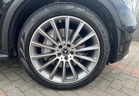 Mercedes-Benz GLC GLC 300 D 4MATIC AMG LINE PREMIUM 18