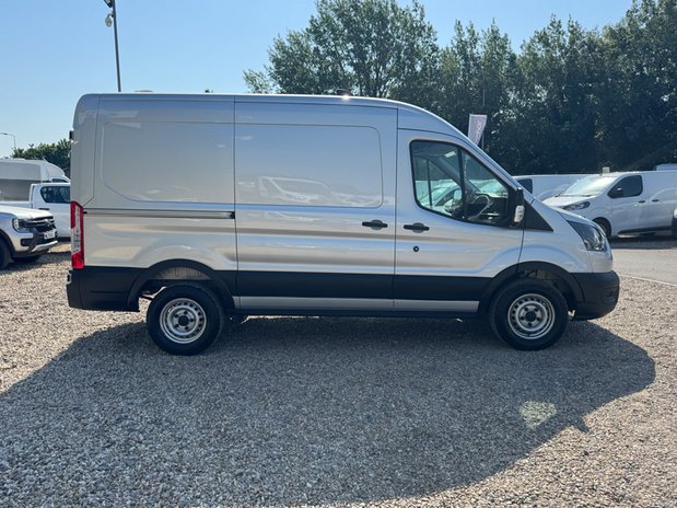 Ford Transit MWB L2H2 Medium Roof Leader 350 Air Con EURO 6 5