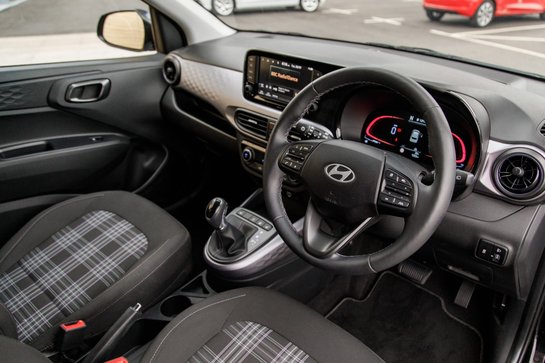 Hyundai i10 PREMIUM