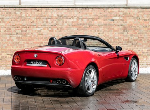 Alfa Romeo 8C Spider 9