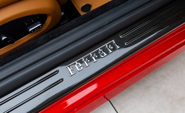 Ferrari California T 25