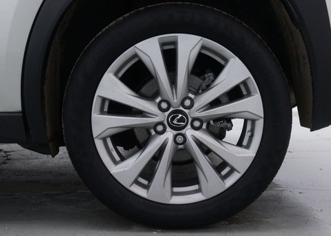 Lexus Ux 2.0 UX 250H F Sport Design 4x2 CVT 5dr 16