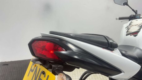 Yamaha FZ1 FAZER 2011 ONLY 19K VERY CLEAN 1000CC NAKED MOT SERVICED 20