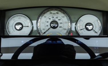 Rolls-Royce Dawn V12 21