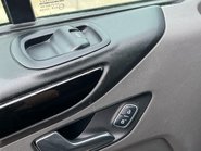Ford Transit Custom 300 LIMITED P/V L2 H1 40